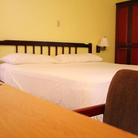 ג'ורג'טאון Brandsville Hotel מראה חיצוני תמונה