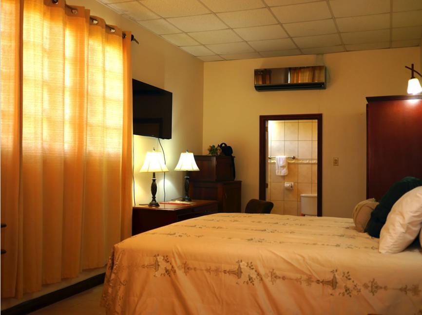 ג'ורג'טאון Brandsville Hotel מראה חיצוני תמונה